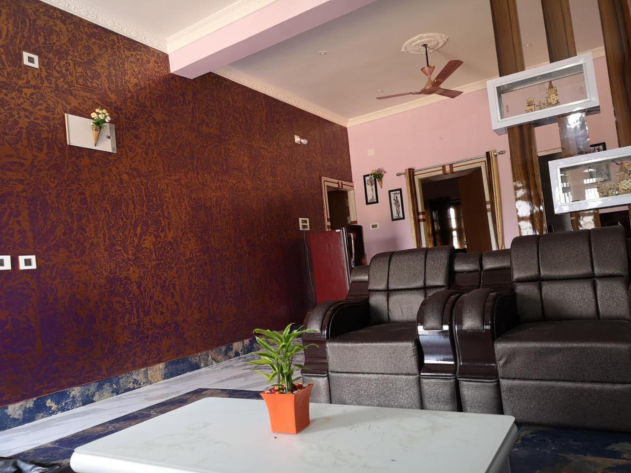 Chairosana Mansion Bhubaneswar Eksteriør bilde